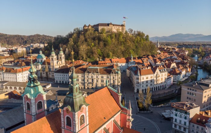 Slovenia tourist arrivals in February