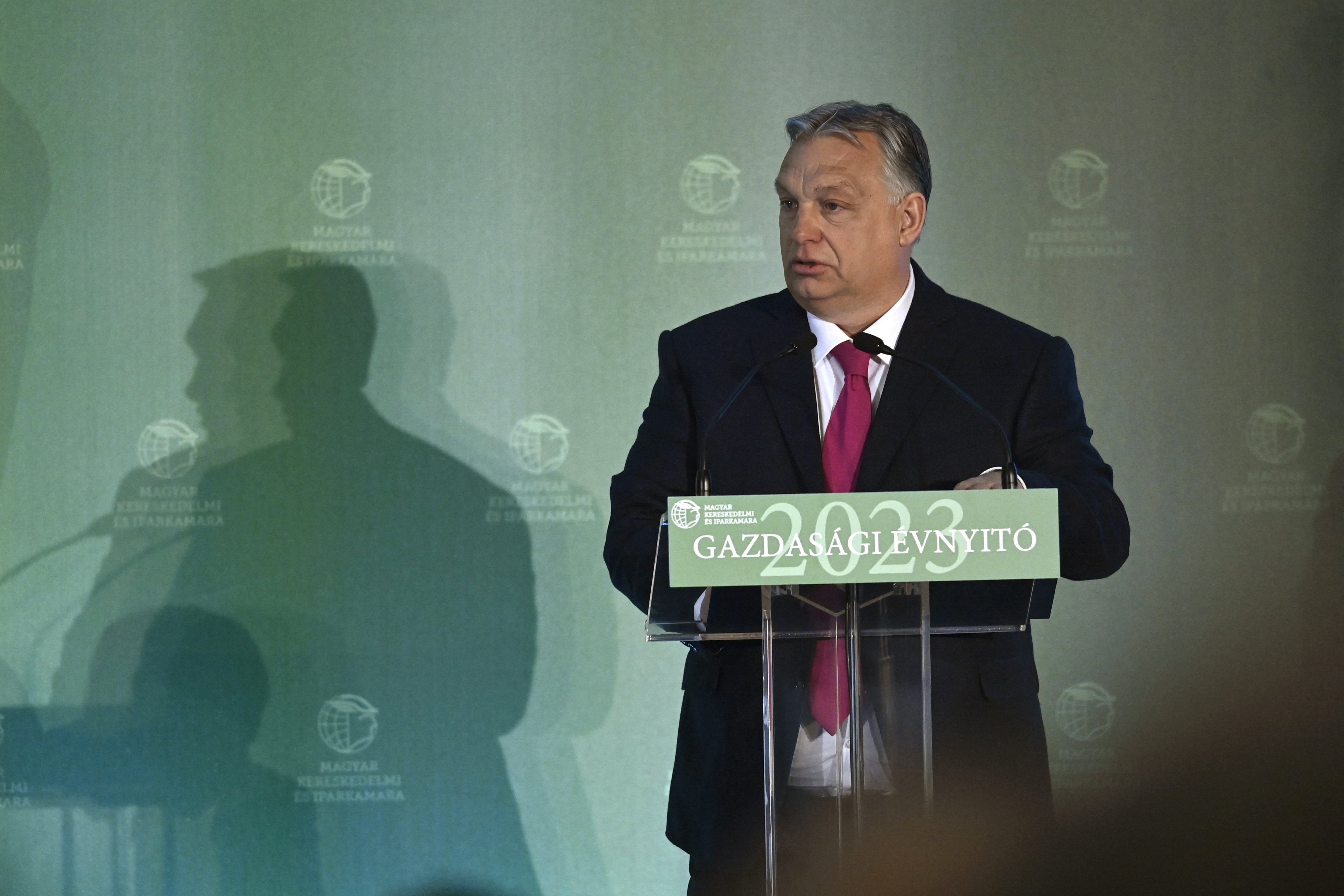Orbán Reaffirms Gov't Commitment to Market Financing
